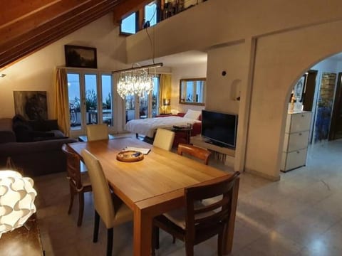 Heidi Holiday - Grand Maisonette-Attica, (Jenins),