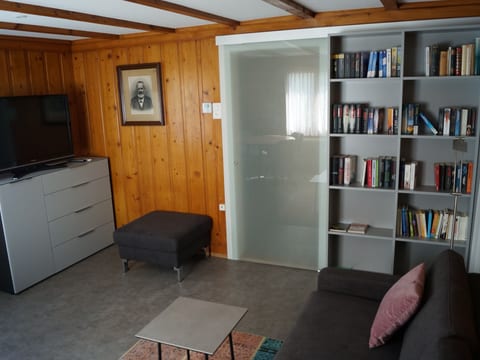 Schils, (Flums). 5 Zimmerhaus mit Bad/Dusche