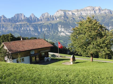 Ferienhaus Fäsch, (Flumserberg Bergheim),