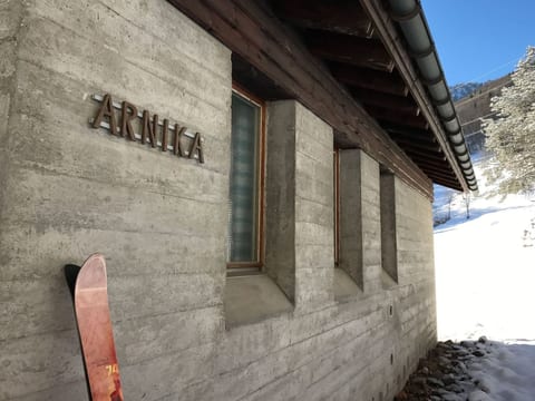 Ferienhaus Arnika, (Valens),