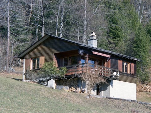 Ferienhaus Arnika, (Valens),