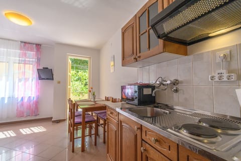 Apartments Tomo - Unit 378841-13