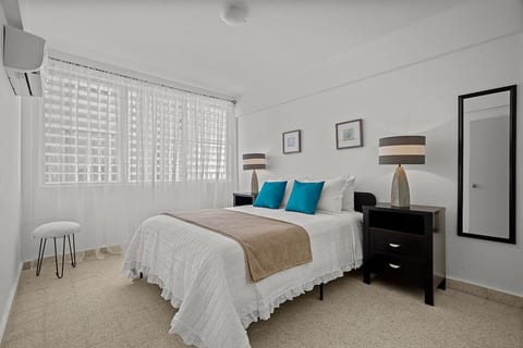 Ocean Park 2BR Backyard BBQ Walk to Beach