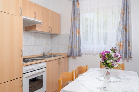 Apartments Ivan - Unit 372705-13