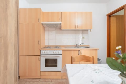 Apartments Ivan - Unit 372706-13