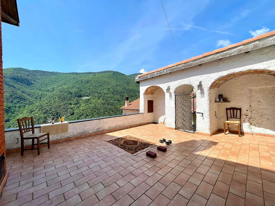 Villa Luisa: bike & climb con terrazza image 1