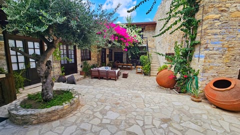 Bougainvillea House Lefkara