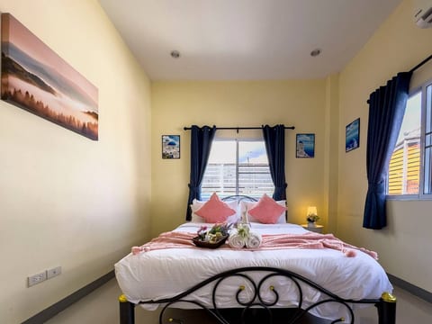 Peaceful 3BR Home • 15 Min to Chiang Mai Old Town
