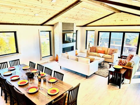 Great room with views of the lake and mountains.