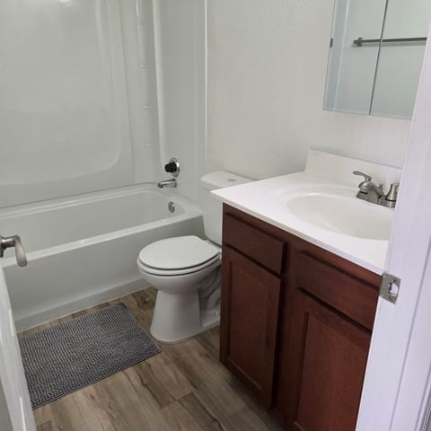 Cozy Scottsdale Bungalow! image 4
