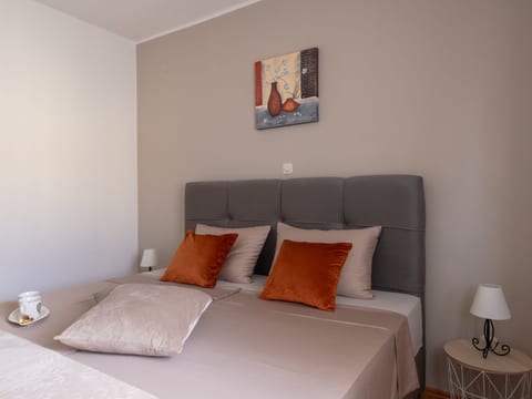 Villa LARA