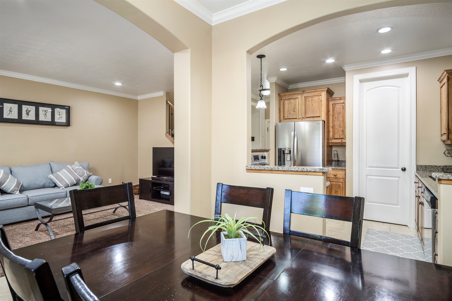 A La Mode Stunning 4 bedroom Orem Home - Orem