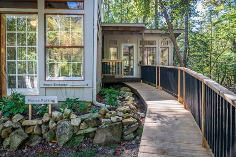 Entry walk