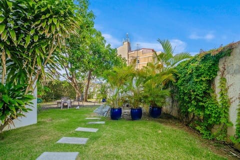 Ocean Park 2BR · Steps to Beach & Dining