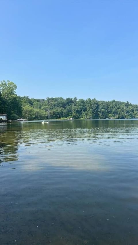 CEDAR | Waterfront PEC Cottage w/ Lake Views