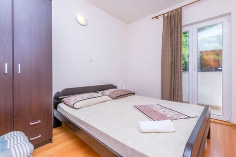 Apartments Zeljana on the beach - Unit 378849-13