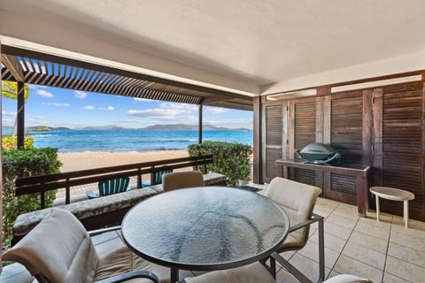 Sapphire Beach Great View Ground Floor Generator
