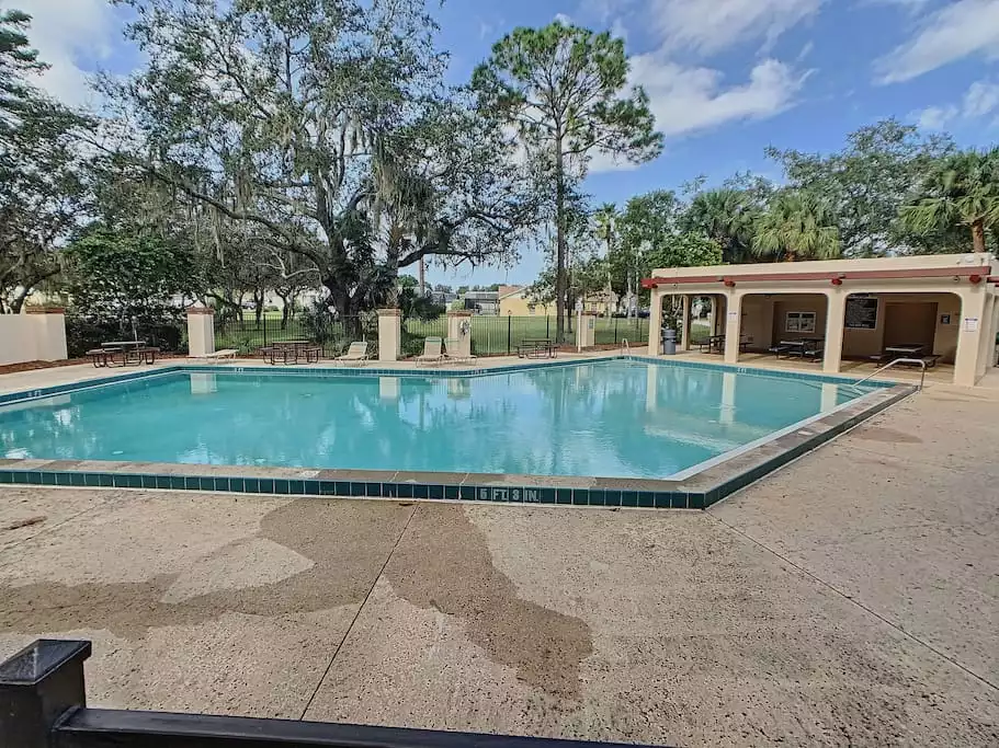 Community Pool - Mickey's Funhouse, very cute and lots of fun - Kissimmee