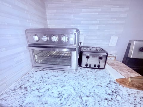 Affordable 6BR Fort Worth Home