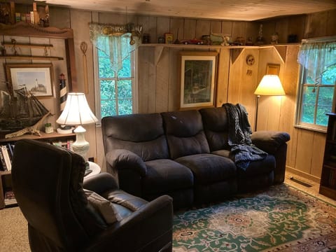 Hillbilly Hip•Historic•River•Private Prime Locale