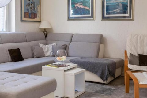Villa Majestic - Unit 377872-13