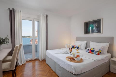 Villa Majestic - Unit 377872-13