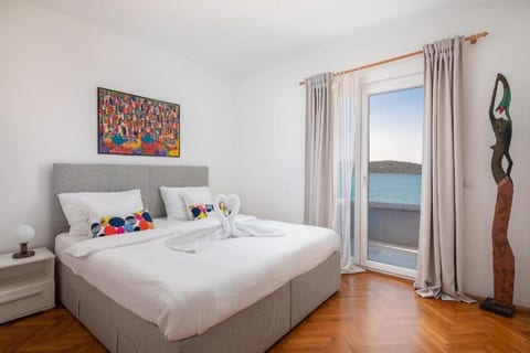 Villa Majestic - Unit 377872-13