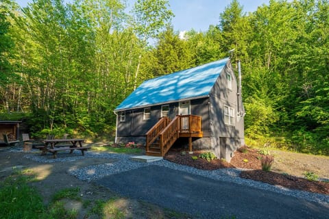 Official Direct Booking Site | Brookside Cabin - Your Peaceful VT Off-Grid Escape