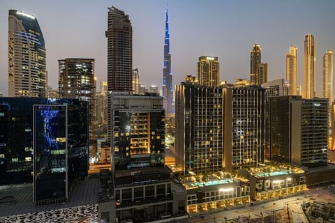 LED-Side Burj View & Pool | Near Dubai Mall | 2BR