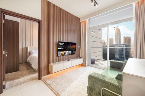 LED-Side Burj View & Pool | Near Dubai Mall | 2BR