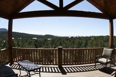 MountainStarCabin - Lrg Cabin boarders Zion NP - Happy Place for Gathering
