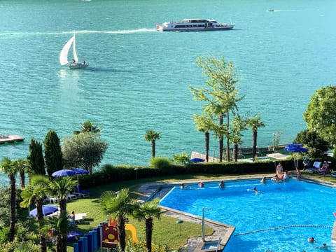 Lakeview App. 214
