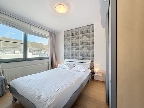Stella Maris with garage and garden