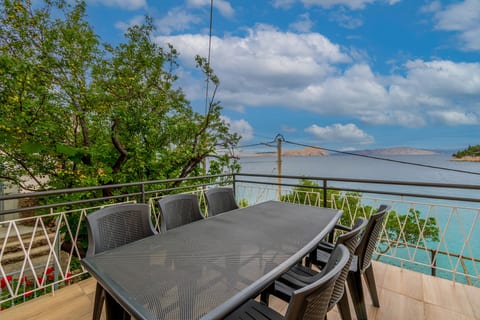 Apartments Steps from the Sea - Unit 378760-13