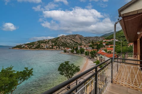 Apartments Steps from the Sea - Unit 378760-13