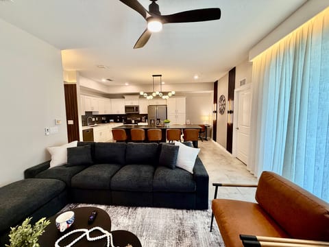406 - Toy Story & Safari Dream Condo