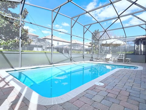 Beautiful 7 Bed Pool Home with Game Room-9117ECL