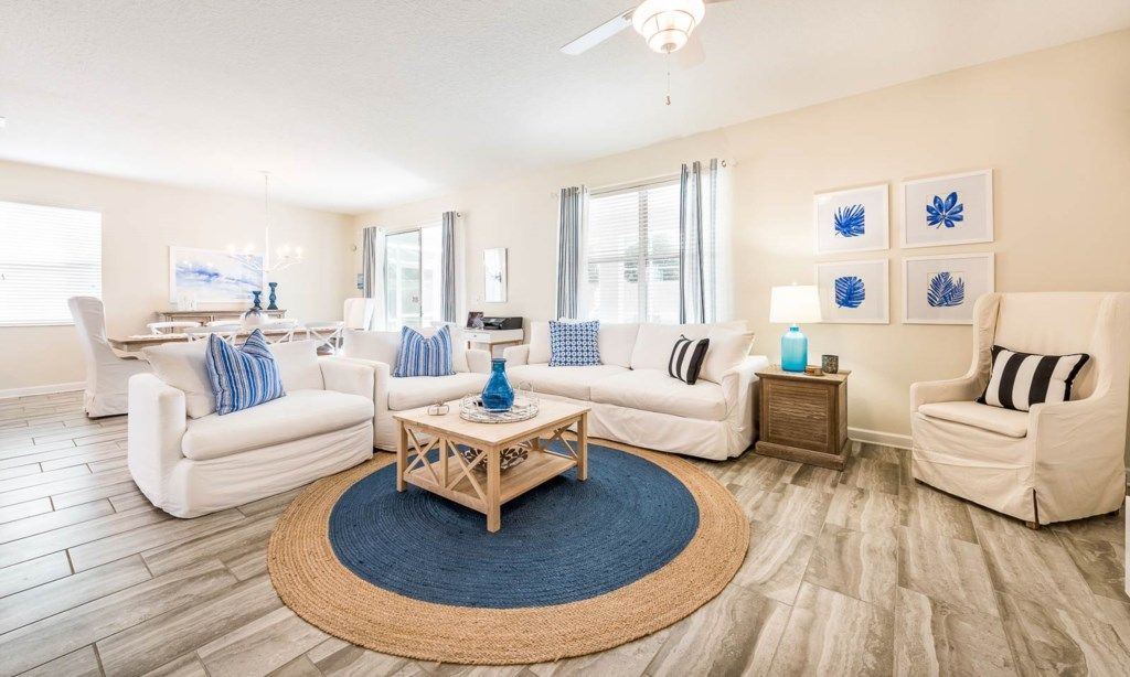 Spacious 5 Bed Pool Home with Game Room-1544MVD