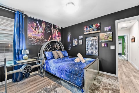 New Listing! Windsor Island-2166 8BR · Disney