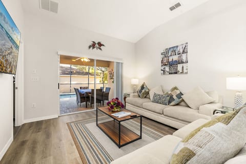 New Listing! Value! Pool & Spa! 7 mi 2 Disney! 116