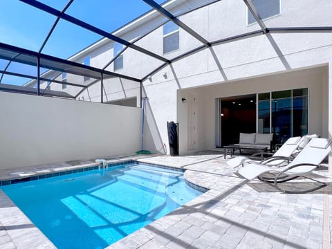Beautiful Town Home with Splash Pool-1648TPC