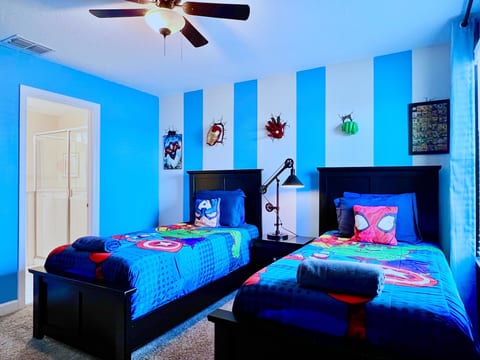 Champions Gate 8BR Villa • Pool, Spa, Theater