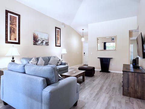Lovely 3-Bedroom Pool Villa-1445SCD