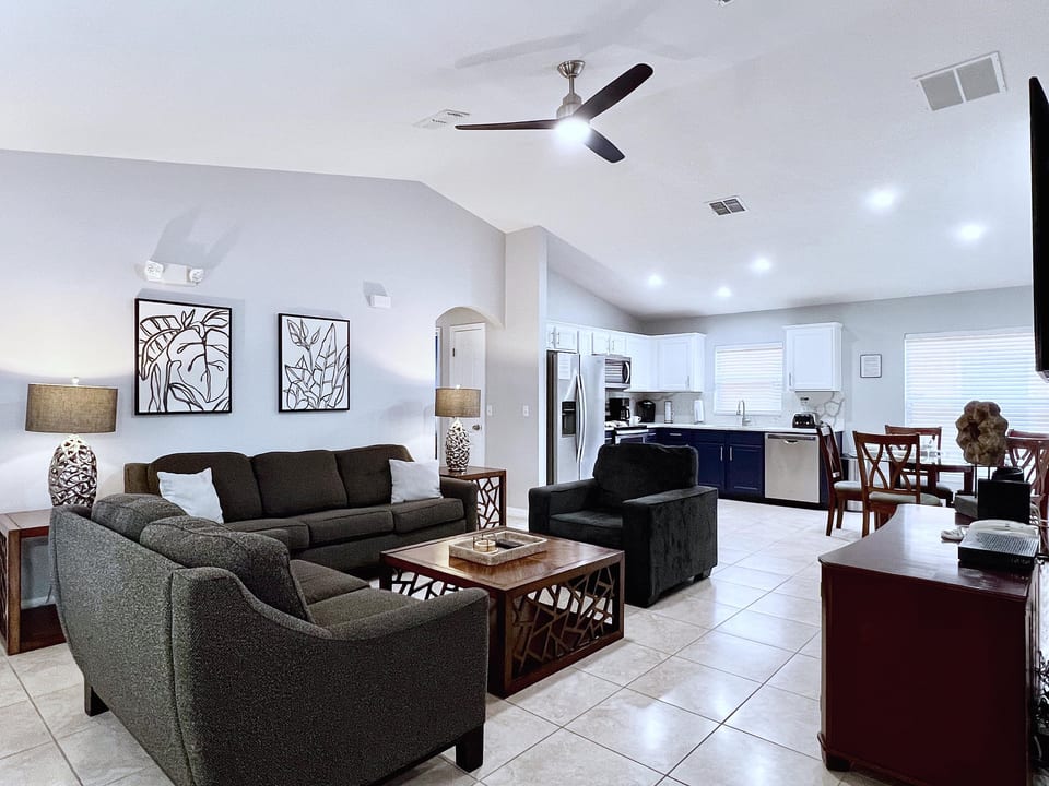 Terrific Value 4Bd Pool Gm Spa Hm Sandy Ridge-640B - Davenport