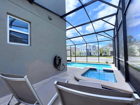 Beautiful Pool Villa with Spa and Game Room-2730BD