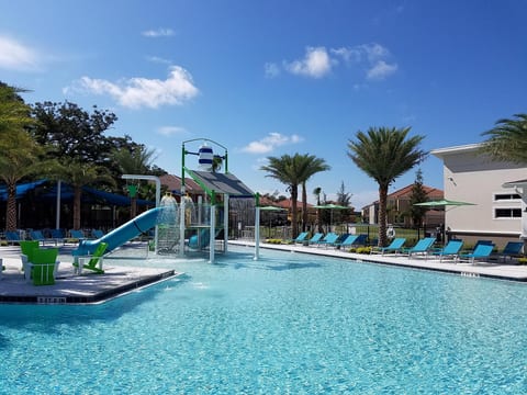 Cozy 4 Bed 3 Bath Pool Hm with Game Room-4450NP