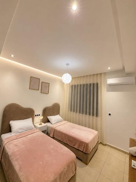 Cozy & Spacious 2BR (107 m²)-10mn from the beach
