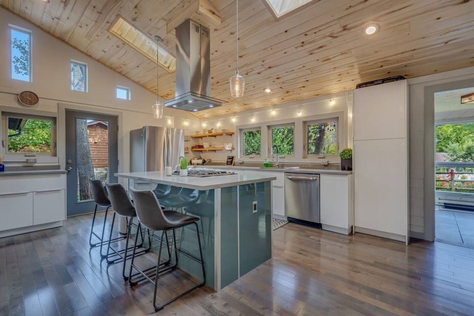Modern 2BR Cabin sleeps 6 w/Bridge walk - Glenwood Springs
