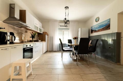 House Bistre with private pool - Unit 378702-13