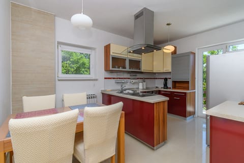 Apartment Mediterranean - Unit 378881-13